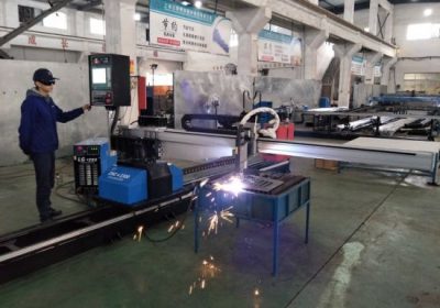metal billige CNC plasma skære maskine Kina / Kina CNC plasma skære maskine