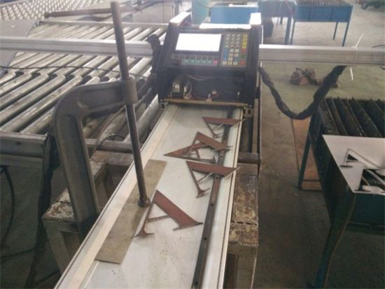 Kina producent CNC plasma cutter og flamme skære maskine brug til skåret aluminium rustfrit stål / jern / metal